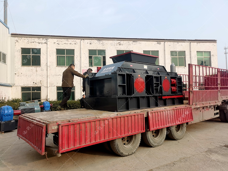 建筑用砂配置的液壓對(duì)輥制砂機(jī)多少錢一臺(tái)？