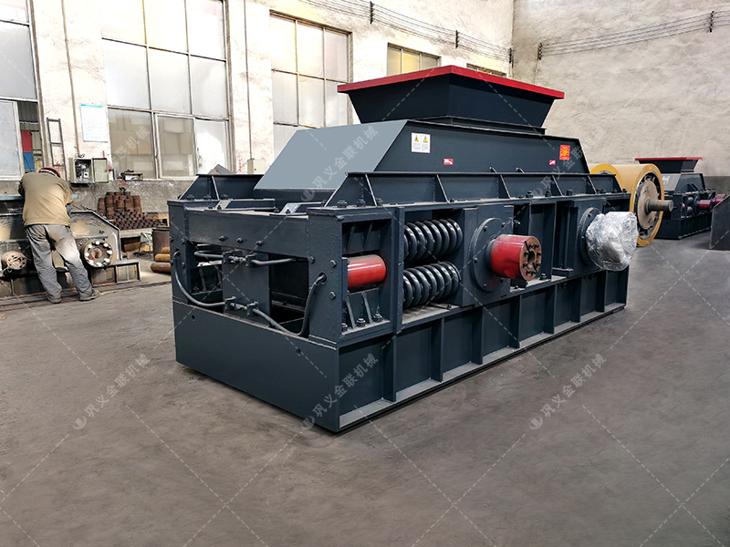 鵝卵石對輥破碎機介紹，為什么選擇金聯(lián)機械？